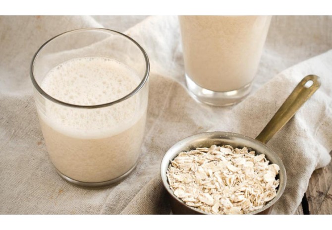 Lapte vegan de ovaz cu sirop de artar
