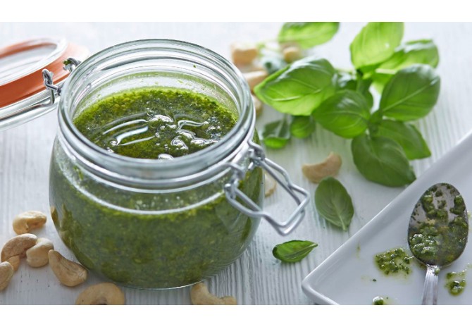 Pesto cu nuci caju